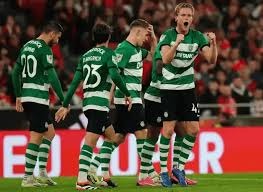 48-43马刺胜湖人！东契奇有巨星级表现，文班亚马差距明显，范德彪发飙