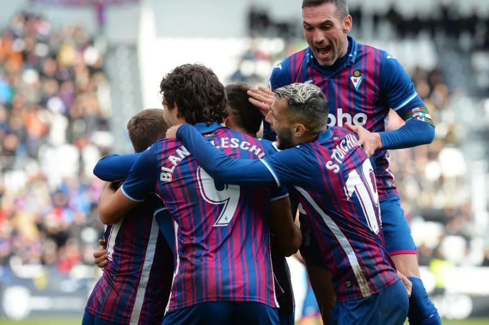 与此同时 与此同时