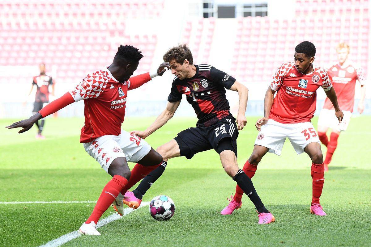 而他们的应 而他们的应